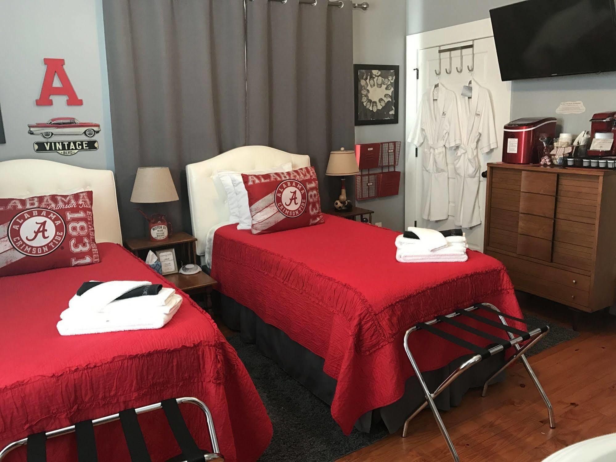 Bama Bed And Breakfast - Chimes Suite Tuscaloosa Dış mekan fotoğraf